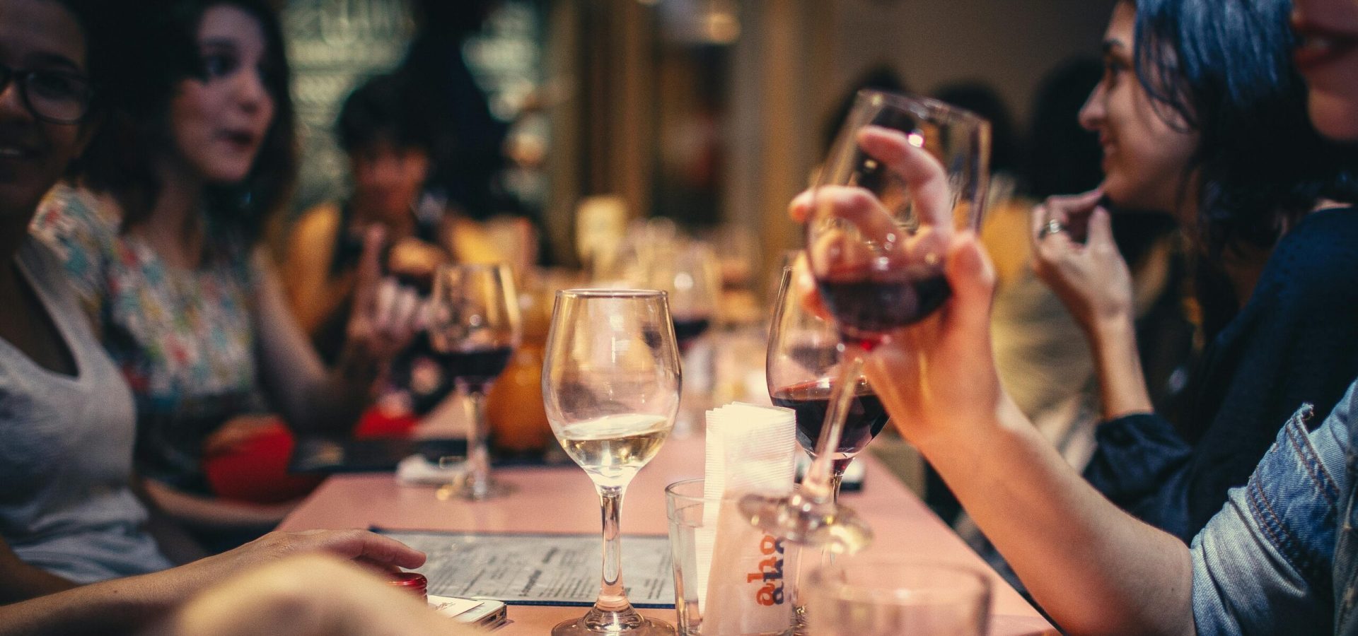 pexels-helenalopes-696218